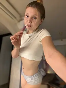 Emaline Fane online show from December 2, 2025, 6:31 pm