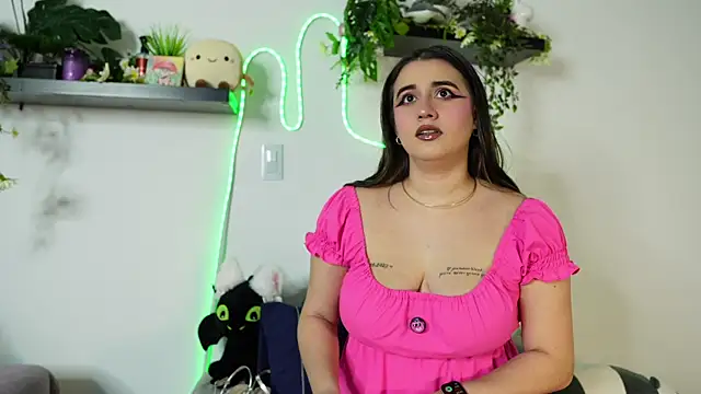 Lana Herondale online show from July 28, 2026, 8:52 pm