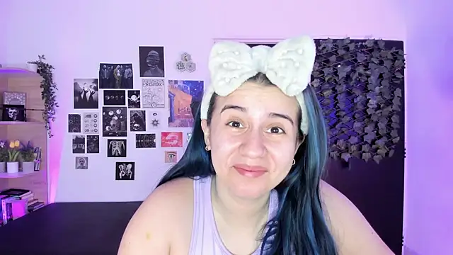 Snapshot of Lana_Herondale chatting on December 18, 2025, 9:14 am Lana Herondale online show from December 18, 2025, 9:14 am