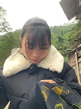 Sunyinn online show from November 21, 2025, 1:48 am