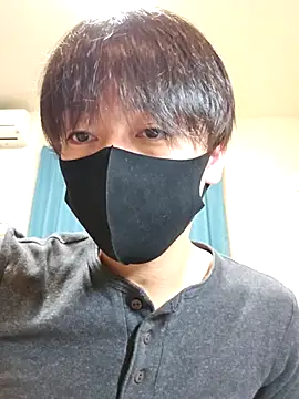 Earth 001 online show from November 12, 2025, 11:58 am