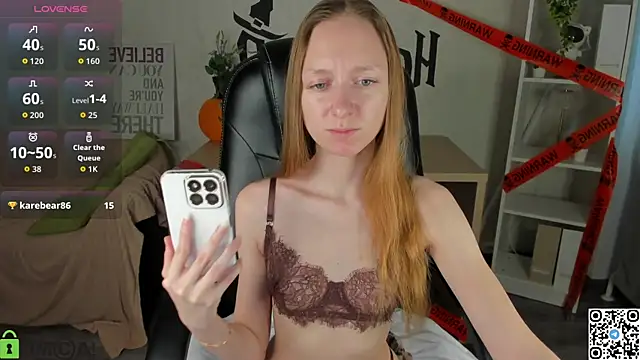 Mia E1fie online show from October 31, 2025, 8:22 am