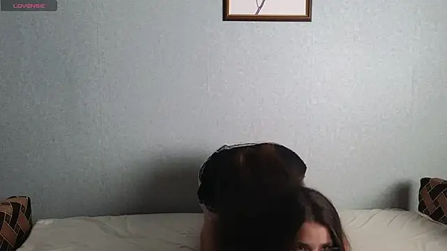 Snapshot of LuciaSenual chatting on October 15, 2025, 3:20 pm LuciaSenual online show from October 15, 2025, 3:20 pm