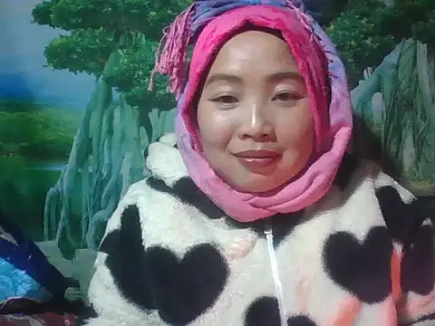 Snapshot of PhamPhung chatting on November 28, 2025, 12:16 pm PhamPhung online show from November 28, 2025, 12:16 pm