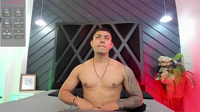 marco garciia  online show from November 18, 2025, 11:15 pm