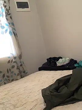 sweetcake87 online show from February 25, 2026, 12:27 pm