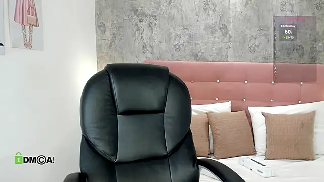 brithanycollins online show from September 29, 2025, 12:33 pm