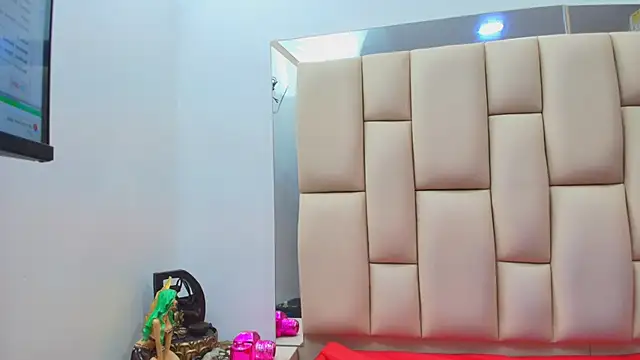 sweet amye online show from November 23, 2025, 7:13 pm