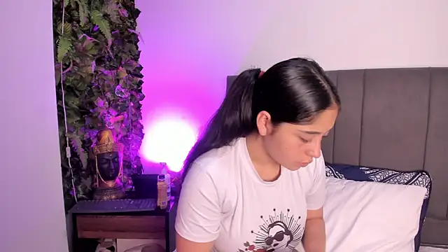 vela-kimm online show from February 13, 2026, 8:20 pm