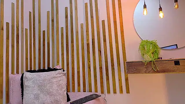 yorbymaxx online show from February 13, 2026, 1:44 pm