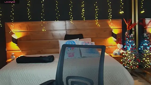 hanna kimura online show from December 3, 2025, 7:46 pm