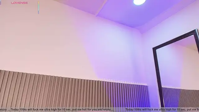 Snapshot of Cherry__blossom18 chatting on January 9, 2026, 11:28 am Cherry blossom18 online show from January 9, 2026, 11:28 am