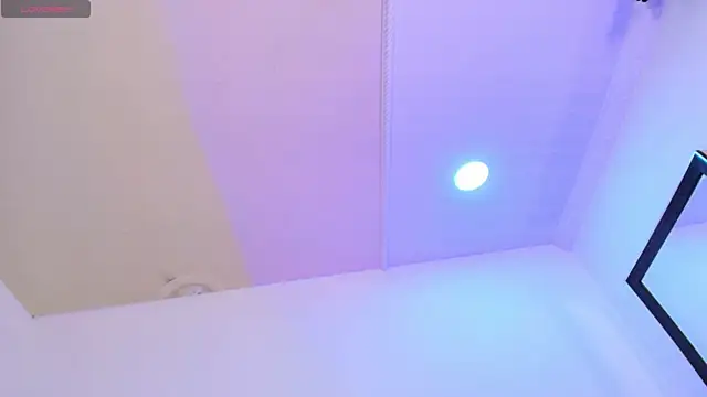 Snapshot of Cherry__blossom18 chatting on December 17, 2025, 12:10 pm Cherry blossom18 online show from December 17, 2025, 12:10 pm