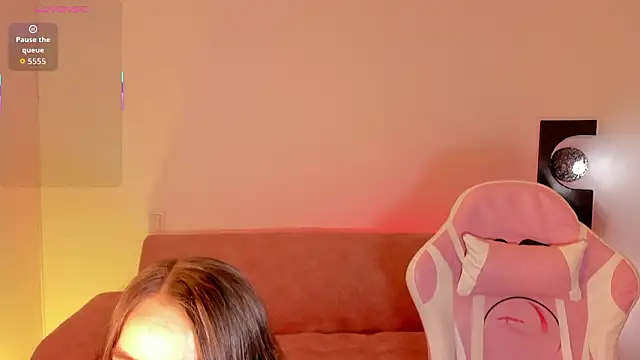 Snapshot of Miia-Rose chatting on February 18, 2026, 12:19 am Miia-Rose online show from February 18, 2026, 12:19 am