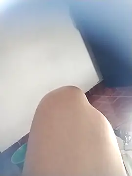 AmbarSmit online show from October 27, 2025, 7:04 pm