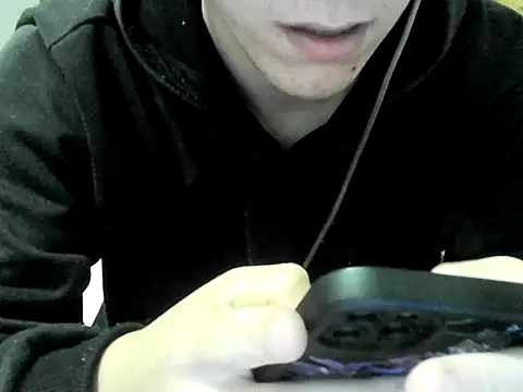 Satooru online show from May 10, 2026, 8:54 pm