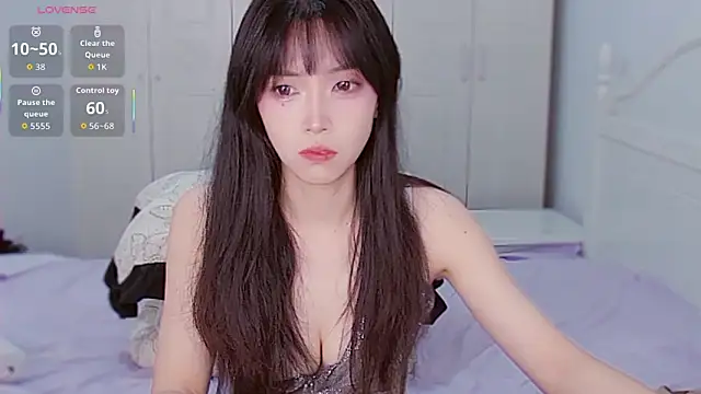 XiaoNana  online show from September 18, 2025, 1:41 am