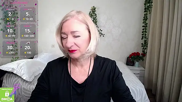 hunters woman online show from October 31, 2025, 12:24 pm