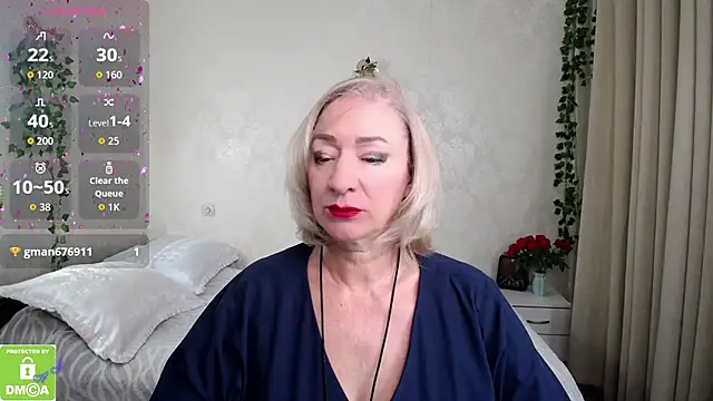 hunters woman online show from November 3, 2025, 12:20 pm