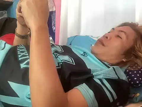 Snapshot of YourTopweng chatting on February 1, 2026, 1:59 am YourTopweng online show from February 1, 2026, 1:59 am