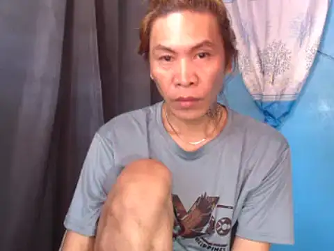 Snapshot of YourTopweng chatting on April 13, 2026, 3:21 am YourTopweng online show from April 13, 2026, 3:21 am