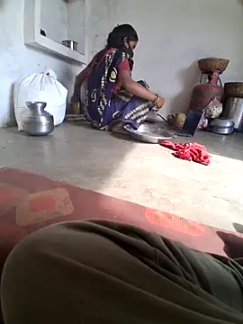 RAYI Queen 3 online show from December 21, 2025, 7:54 am