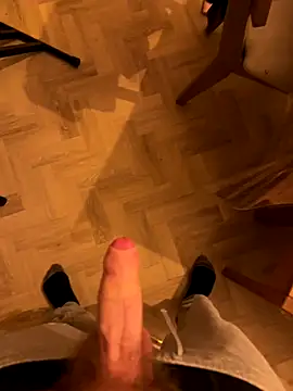 Snapshot of dstar1995 chatting on November 3, 2025, 7:28 pm dstar1995 online show from November 3, 2025, 7:28 pm