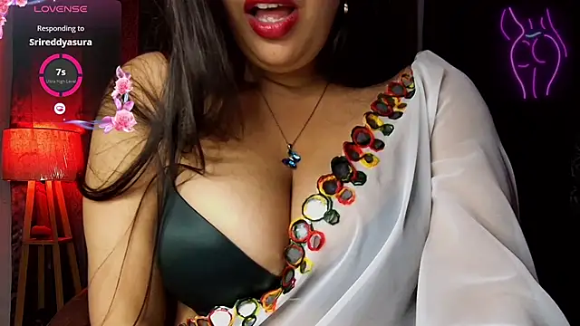 MissNasha online show from November 25, 2025, 1:17 am