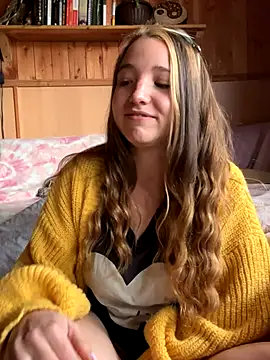 Snapshot of sashapulse chatting on September 8, 2025, 3:44 pm sashapulse online show from September 8, 2025, 3:44 pm