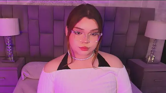 Maxxxine1 online show from November 11, 2025, 7:25 am