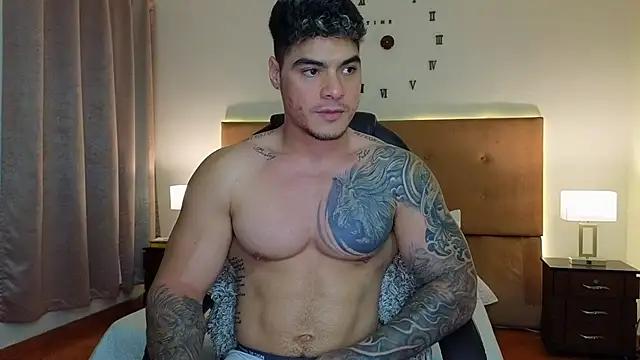 Snapshot of Steven_Velez chatting on February 12, 2026, 12:10 am Steven Velez online show from February 12, 2026, 12:10 am