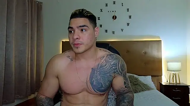 Snapshot of Steven_Velez chatting on October 28, 2025, 1:50 am Steven Velez online show from October 28, 2025, 1:50 am