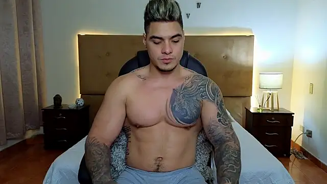 Snapshot of Steven_Velez chatting on September 18, 2025, 1:41 am Steven Velez online show from September 18, 2025, 1:41 am