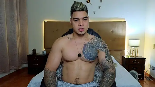 Snapshot of Steven_Velez chatting on September 15, 2025, 12:55 am Steven Velez online show from September 15, 2025, 12:55 am