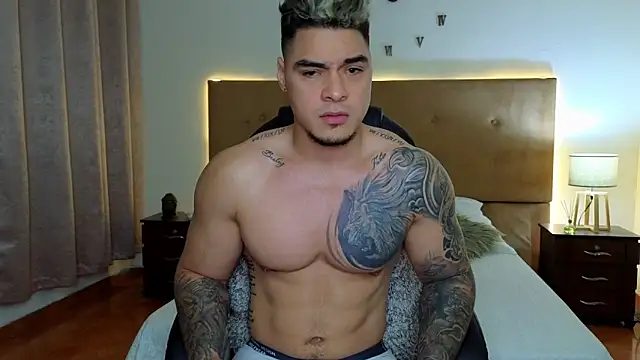 Snapshot of Steven_Velez chatting on September 29, 2025, 12:06 am Steven Velez online show from September 29, 2025, 12:06 am