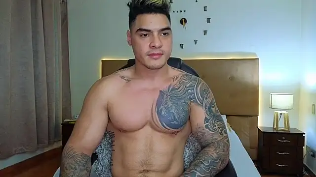 Snapshot of Steven_Velez chatting on December 18, 2025, 12:16 am Steven Velez online show from December 18, 2025, 12:16 am