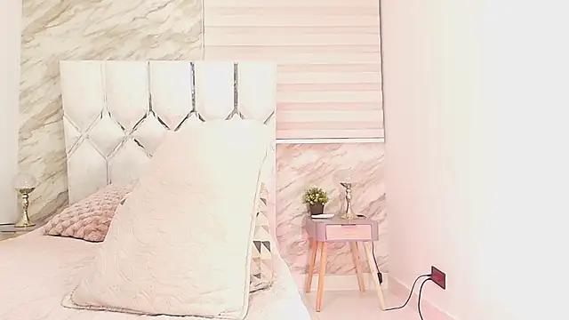 Snapshot of cataleya_ebony_ chatting on January 12, 2026, 3:02 am cataleya ebony online show from January 12, 2026, 3:02 am