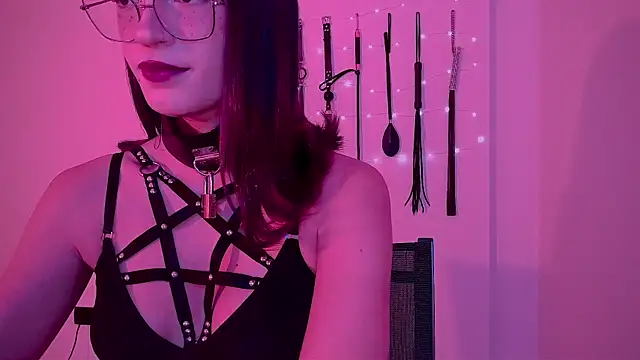 nina kink online show from June 7, 2026, 9:20 pm