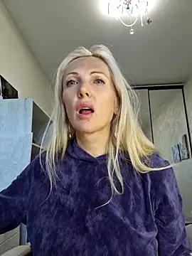 Monna online show from October 2, 2025, 12:30 pm