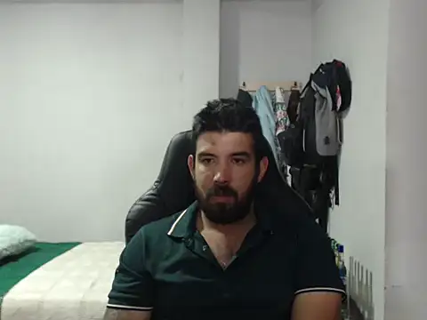 Axel11113 online show from December 19, 2025, 2:15 am