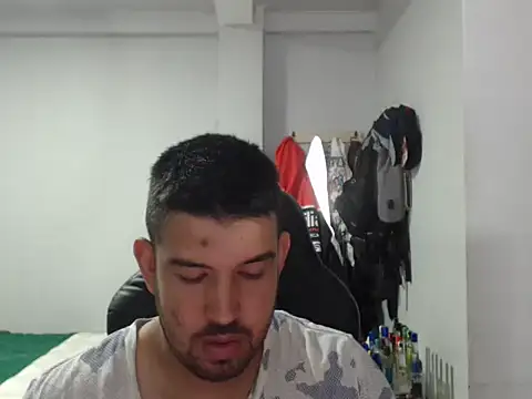 Axel11113 online show from November 5, 2025, 3:09 am