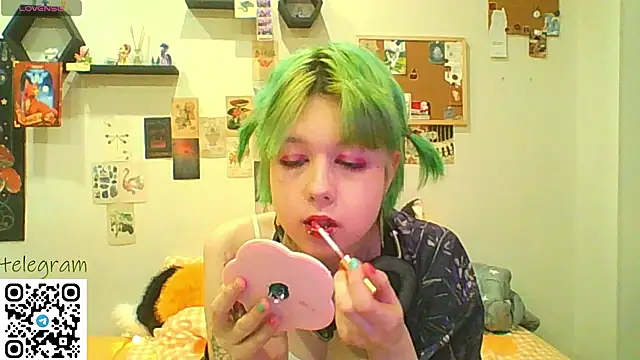 CarolineRichter online show from February 4, 2026, 11:11 pm