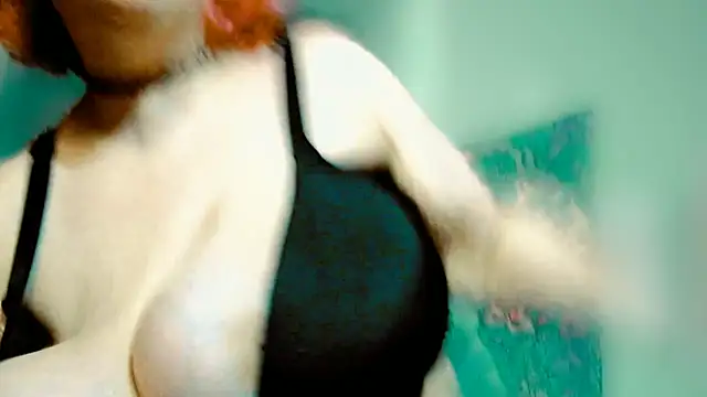 Snapshot of g0lden_are0las89 chatting on June 7, 2026, 3:34 am g0lden are0las89 online show from June 7, 2026, 3:34 am