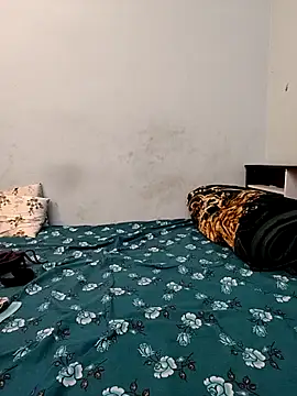 priya 26 online show from February 6, 2026, 3:52 pm