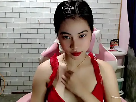 Rainea149 online show from February 25, 2026, 5:51 am