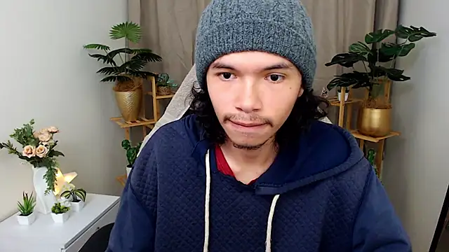 Xoxo Smiles online show from November 30, 2025, 11:11 am