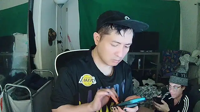 Snapshot of jhdt86 chatting on March 16, 2026, 10:52 am jhdt86 online show from March 16, 2026, 10:52 am