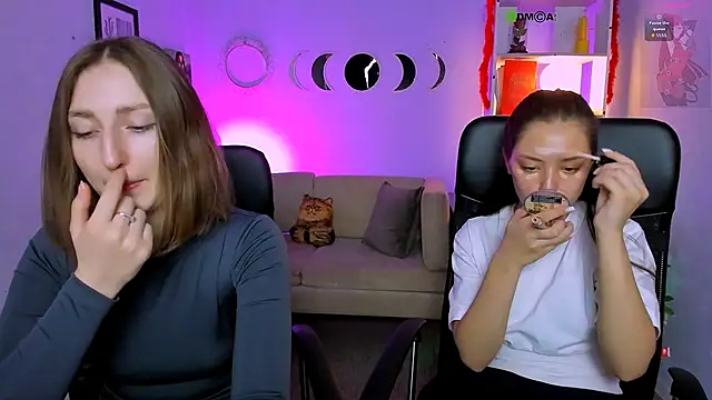 eva smiith  online show from March 18, 2026, 6:49 am