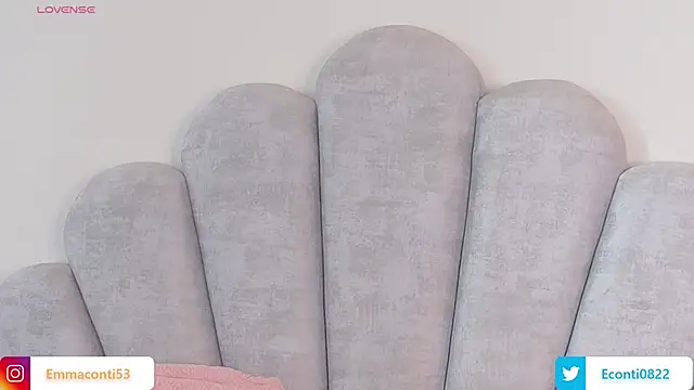 Snapshot of emma-conti2 chatting on February 12, 2026, 1:44 pm emma-conti2 online show from February 12, 2026, 1:44 pm