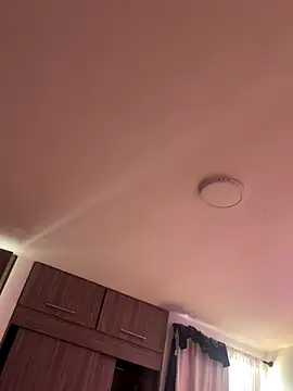 emma-conti2 online show from December 3, 2025, 3:22 pm